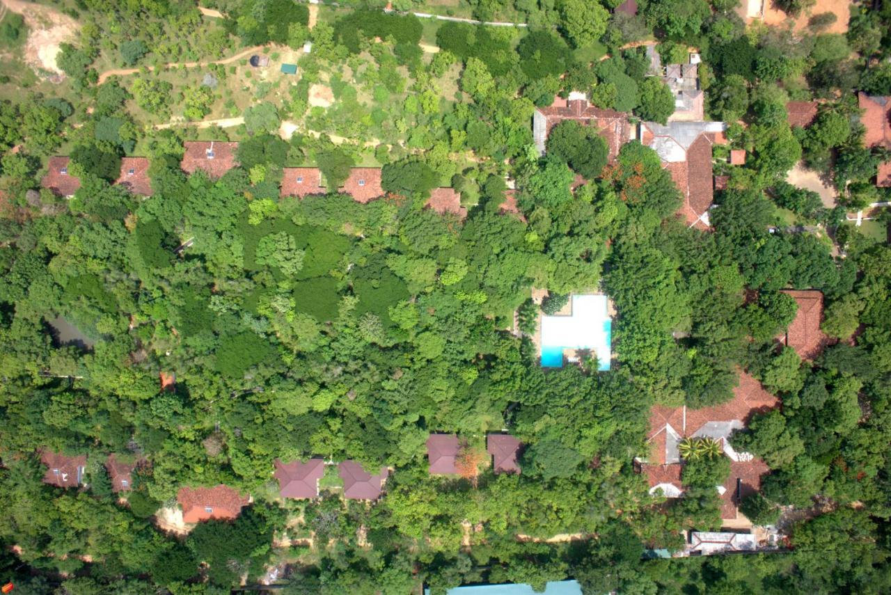 Palm Garden Village Hotel Anuradhapura Exterior photo